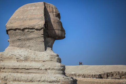 Pyramiden von Gizeh und Sphinx